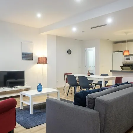Apartment With Super Comfortable Beds *