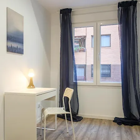 With Super Comfortable Beds Apartment Valencia