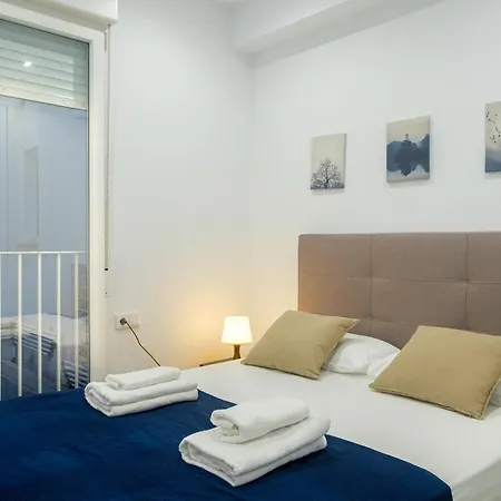 With Super Comfortable Beds Apartment *